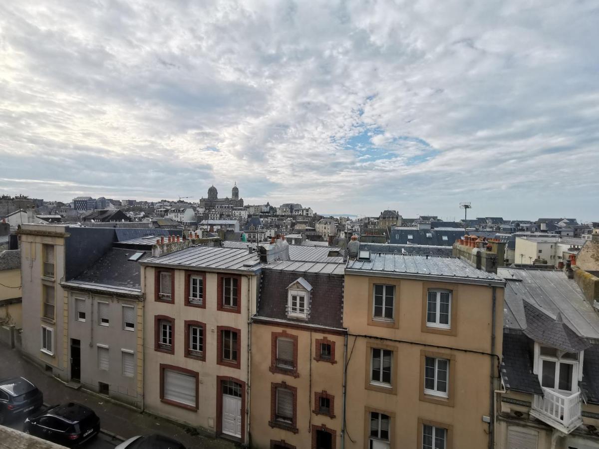 Appartement Le Petit Michelet à Granville Extérieur photo