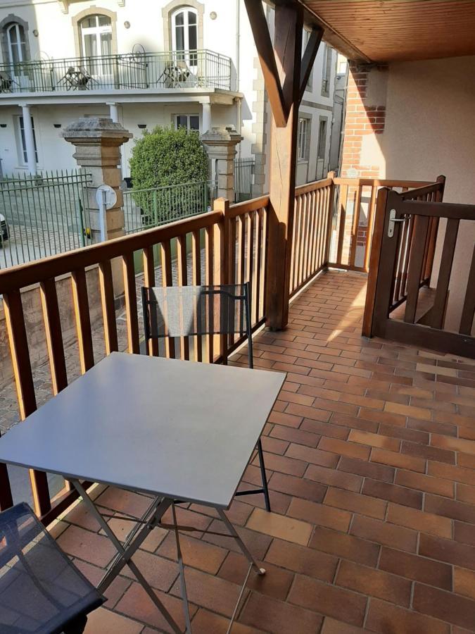 Appartement Le Petit Michelet à Granville Extérieur photo