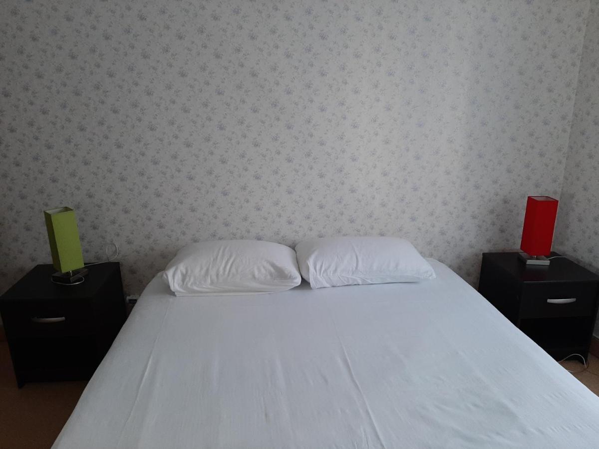 Appartement Le Petit Michelet à Granville Extérieur photo